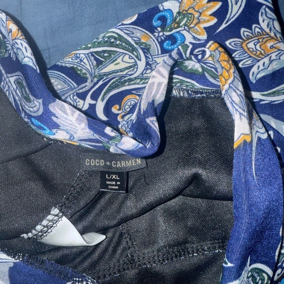 Coco + Carmen Blue and Gold Paisley Skinny leggings - Picture 4 of 4